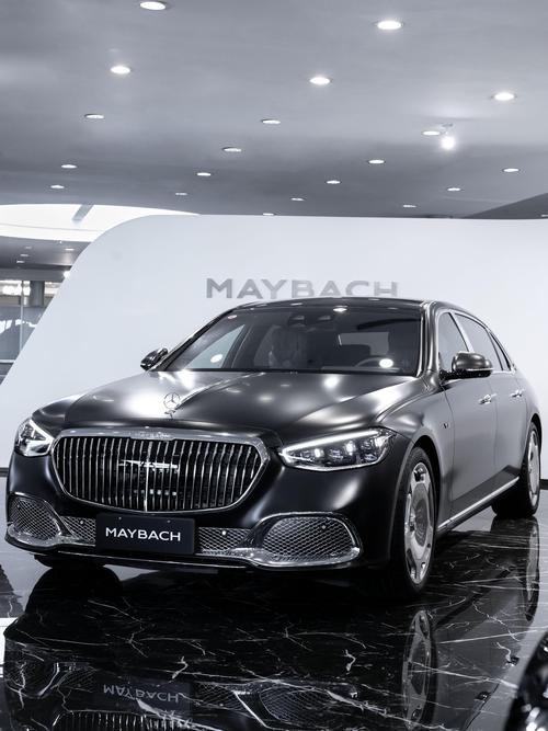 成都262岚图汽车的售后服务让用户无忧出行，迈巴赫未来的豪华车趋势